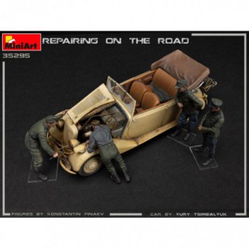 miniart REPAIRING ON THE ROAD 1/35 35295