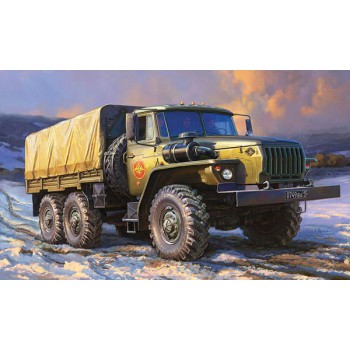 zvezda Camion Ural 4320 1/35 3654