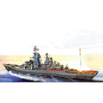 zvezda Croiseur Russe Pyotr Velikiy 1/700 9017