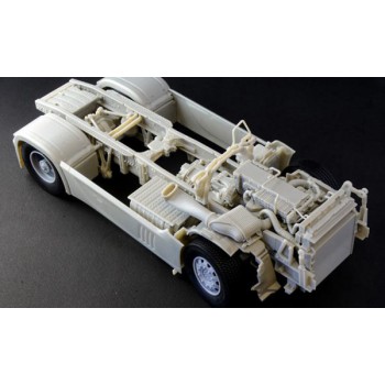 italeri Mercedes Actros Gigaspace 1/24 3905
