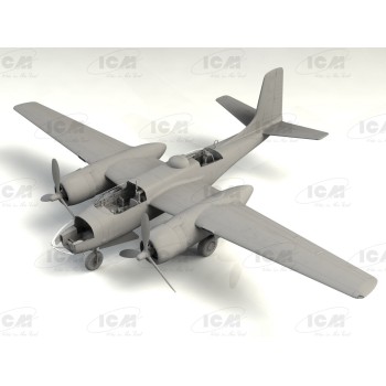 ICM A-26C-15 Invader with pilots and ground personnel 1/48