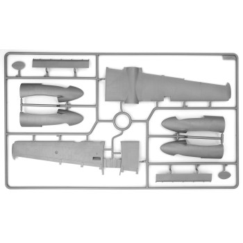 ICM A-26C-15 Invader with pilots and ground personnel 1/48
