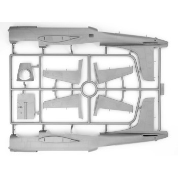 ICM A-26C-15 Invader with pilots and ground personnel 1/48