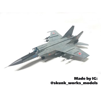ICM MiG-25 PD Soviet Interceptor Fighter 1/48