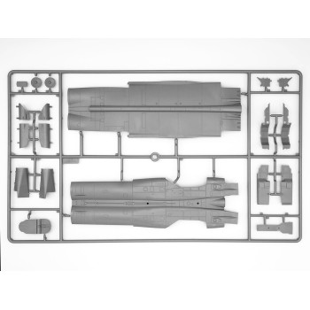 ICM MiG-25 PD Soviet Interceptor Fighter 1/48