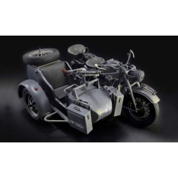 italeri Zündapp KS 750 Sidecar 1/9