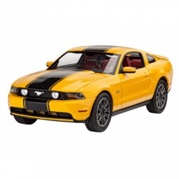 revell 1/25 2010 Ford Mustang GT 07046
