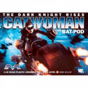 moebius model Catwoman + Bat Moto 1/18