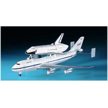 ACADEMY SHUTTLE + 747 CARRIER 1/88 1640